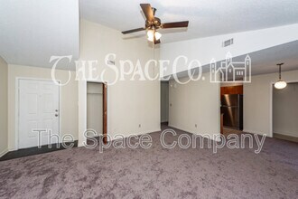 2020 Coldspring Dr in North Charleston, SC - Building Photo - Building Photo