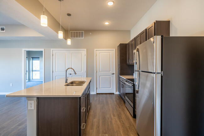 Vue 178 in Omaha, NE - Building Photo - Interior Photo