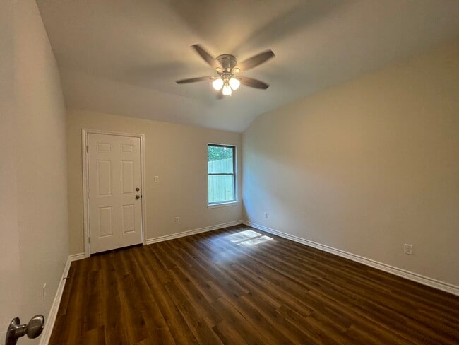 4074 County Rd 152 W in Bullard, TX - Building Photo - Building Photo