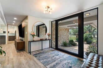 113 Comet in Lakeway, TX - Building Photo - Building Photo