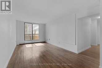 223 Jackson St W in Hamilton, ON - Building Photo - Building Photo