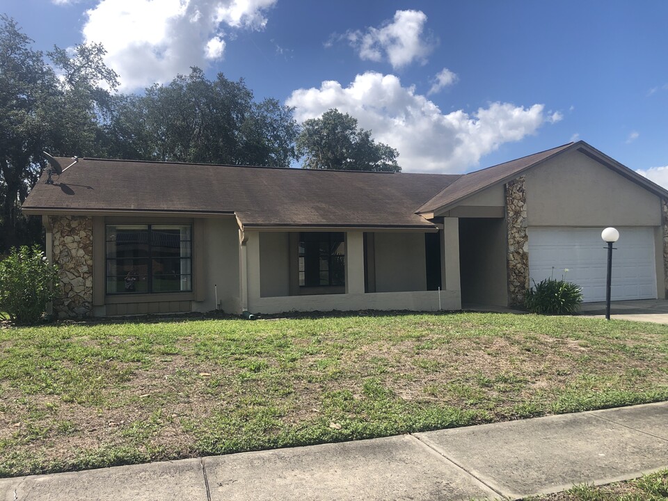 1523 Elf Stone Ct in Casselberry, FL - Building Photo