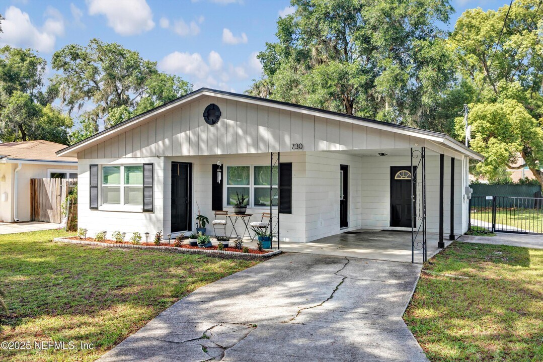 730 Pine Ave in Green Cove Springs, FL - Building Photo