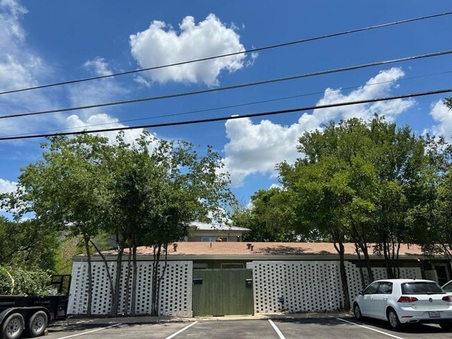 property at 2514 W 12th St