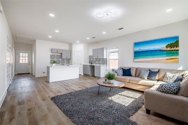 4735 Nome St in Dallas, TX - Building Photo - Building Photo