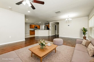 15419 Quail Woods Pl in Ruskin, FL - Building Photo - Building Photo