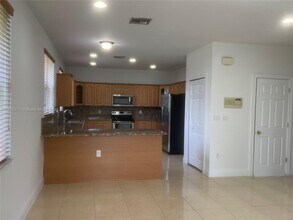 15810 SW 45th St in Miami, FL - Building Photo - Building Photo