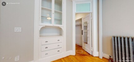 13 Pleasant St, Unit 12-2 in Cambridge, MA - Building Photo - Building Photo