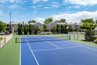 The Huntington in Lakewood, CO - Foto de edificio - Building Photo