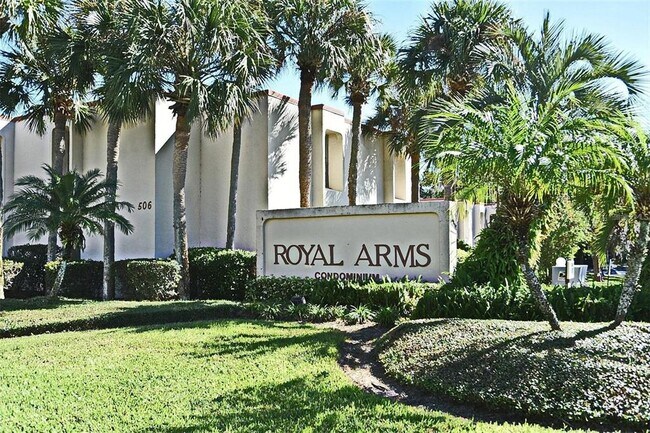 536 Orange Dr in Altamonte Springs, FL - Building Photo - Building Photo