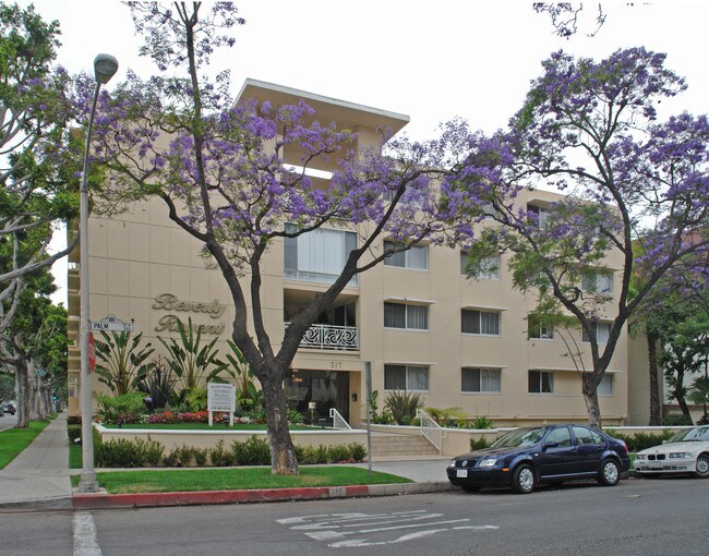 Beverly Regent in Beverly Hills, CA - Foto de edificio - Building Photo