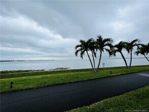 3432 NE Causeway Blvd in Jensen Beach, FL - Building Photo - Building Photo