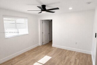 6416 SW 15th St in West Miami, FL - Building Photo - Building Photo