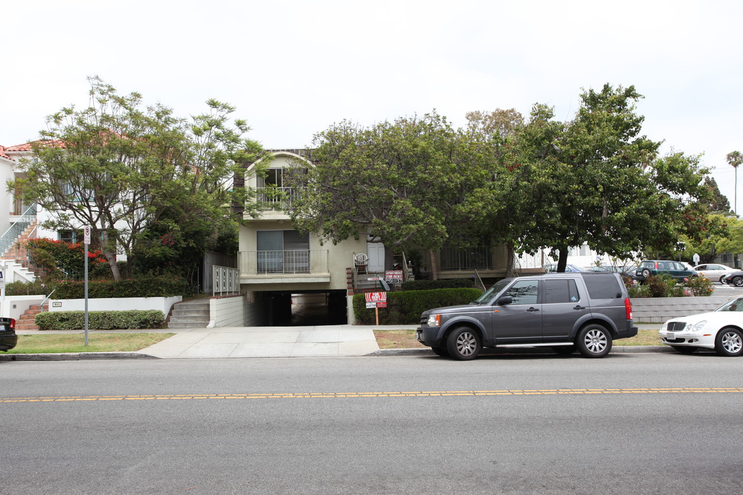 949 Lincoln Blvd in Santa Monica, CA - Building Photo