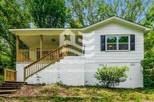 820 Vanderbilt St in Birmingham, AL - Building Photo