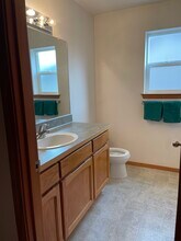 1740 NW Almond Loop in Oak Harbor, WA - Building Photo - Building Photo