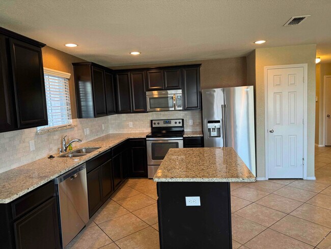 1121 Rivers Creek Ln in Little Elm, TX - Building Photo - Building Photo