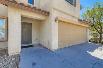 5986 Ambleshire Ave in Las Vegas, NV - Building Photo - Building Photo