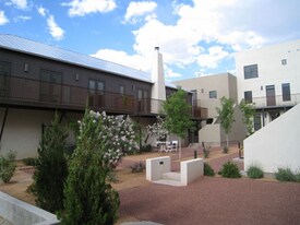 319 Belvedere Ave SW in Albuquerque, NM - Building Photo
