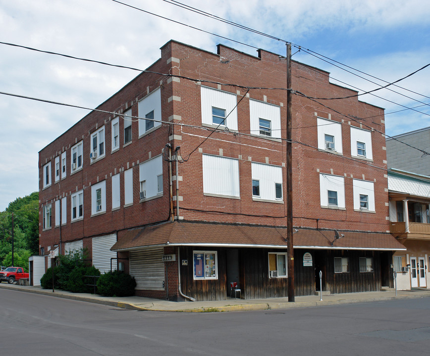 Corner City Apartments in Shamokin, PA - Building Photo