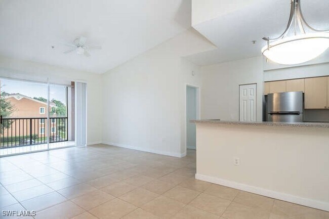 1220 Reserve Way in Naples, FL - Building Photo - Building Photo