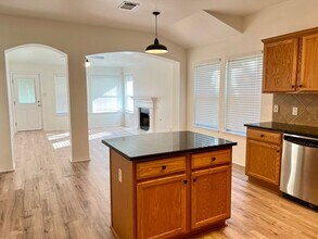 10605 Royal Tara Cove in Austin, TX - Building Photo - Building Photo