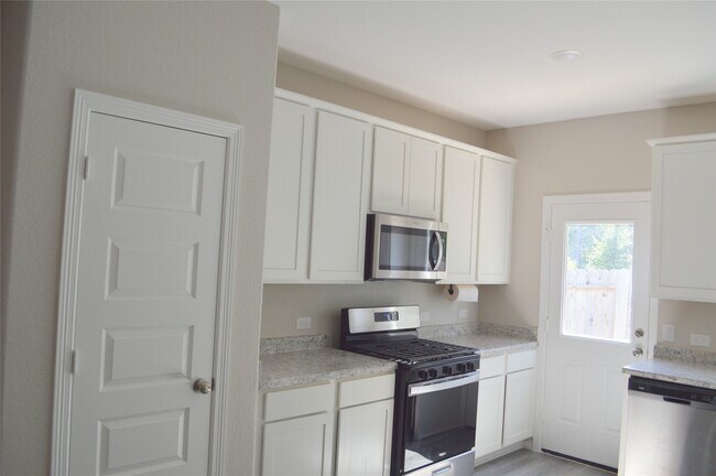 21082 Voyage Ln in Porter, TX - Building Photo - Building Photo
