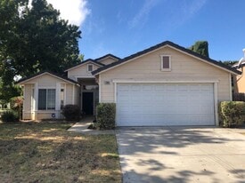 2008 Gordon Verner Cir in Stockton, CA - Building Photo