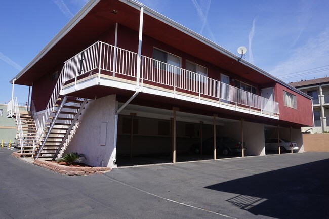 14015 S Budlong in Gardena, CA - Foto de edificio - Building Photo