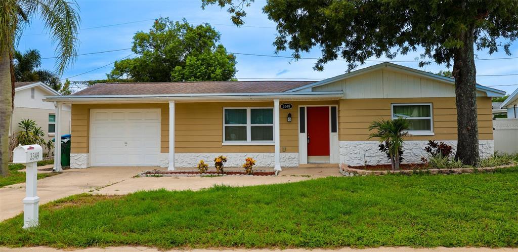 3349 Silver Hill Dr in Holiday, FL - Building Photo
