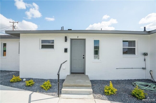 property at 17 Redwood Ave