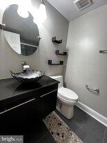 6964 Hanover Pkwy, Unit 101 in Greenbelt, MD - Building Photo