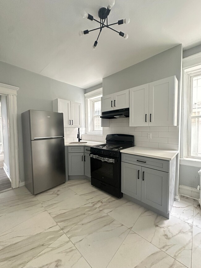 16 Duryea St, Unit 1
