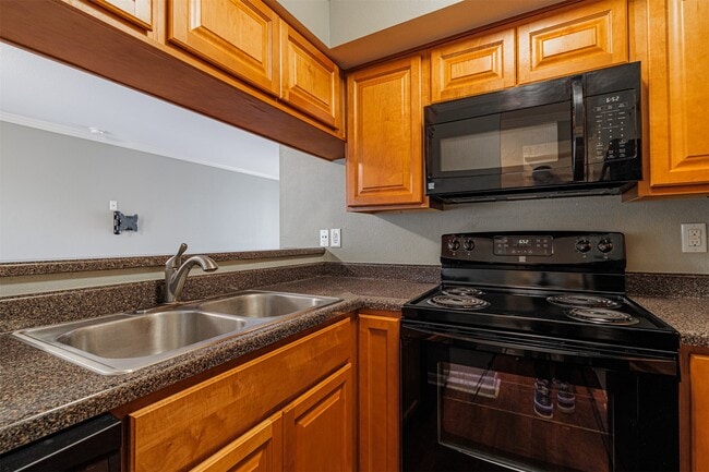 property at 2621 Marilee Ln