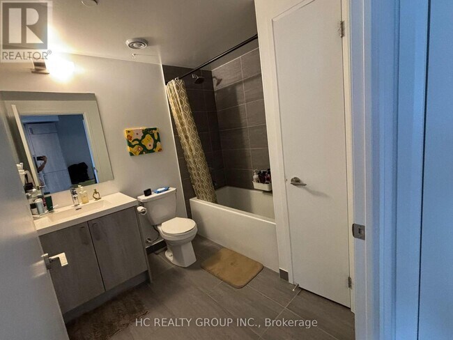 77 Mutual St in Toronto, ON - Building Photo - Building Photo