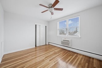 Mt. Airy Place in Philadelphia, PA - Building Photo - Building Photo