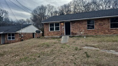316 W Thomas Ct in Milledgeville, GA - Building Photo - Building Photo