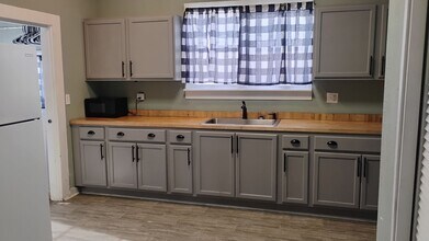 719 Teal St in Shelbyville, IN - Foto de edificio - Building Photo