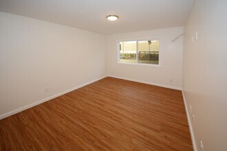 1314 Hoohulu St in Pearl City, HI - Building Photo - Building Photo