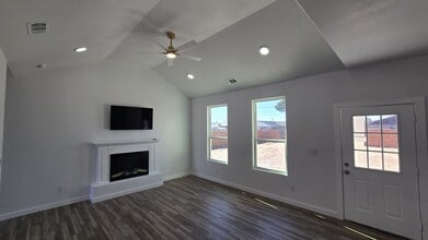 1011 N Carol Ave in Monahans, TX - Building Photo - Building Photo