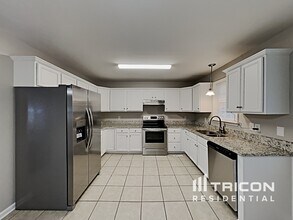 3012 Brittany Dr in Clayton, NC - Building Photo - Building Photo