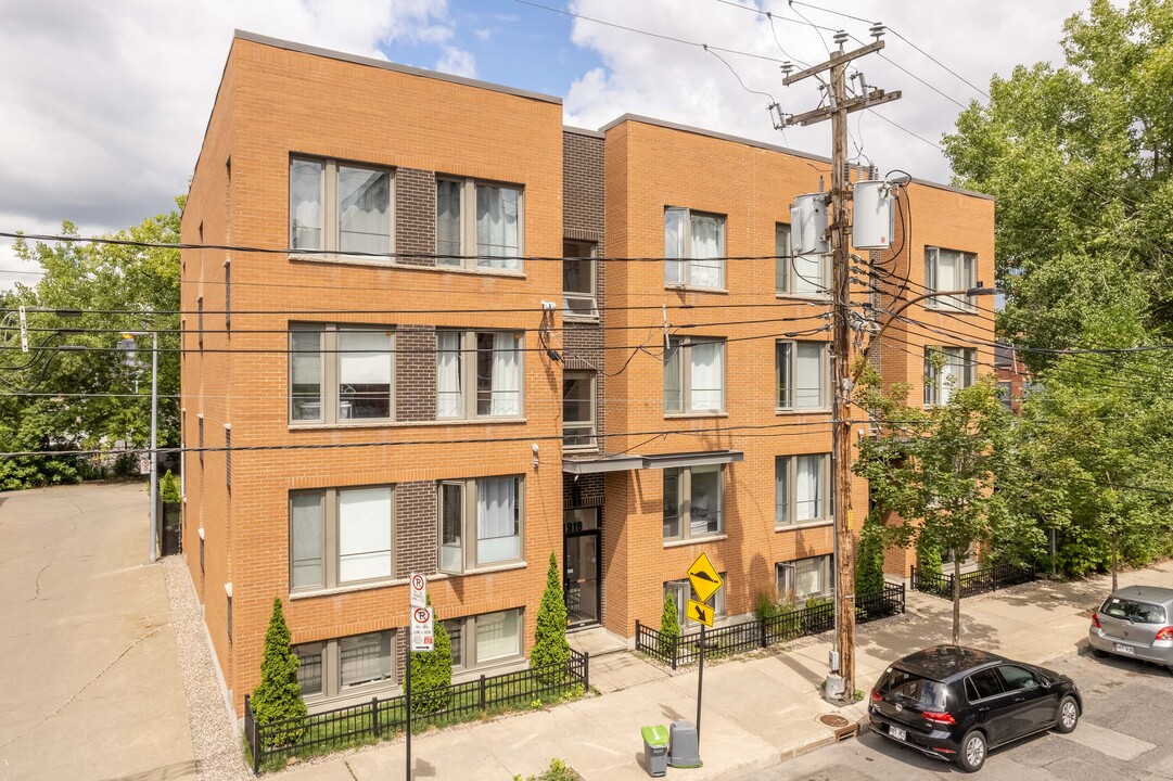 1919 Augustin-Cantin Rue in Montréal, QC - Building Photo