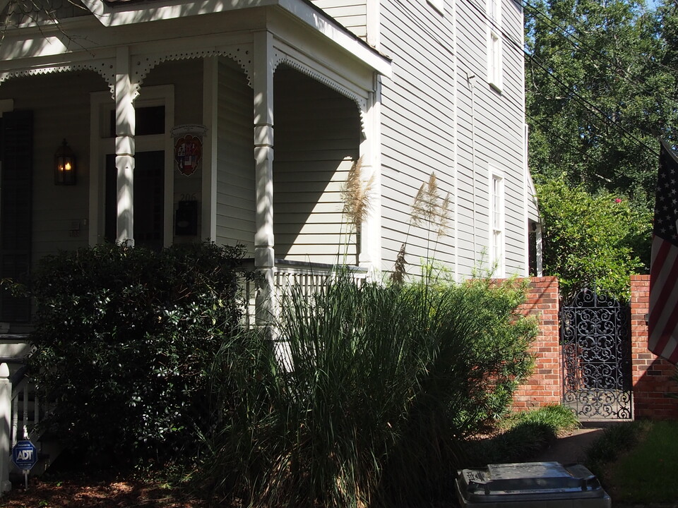 206 Congress St, Unit 2 in Mobile, AL - Building Photo