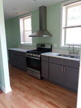 2626 S Throop St, Unit #2 in Chicago, IL - Building Photo - Building Photo