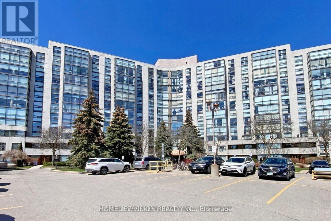 40-1040 Harding Blvd W in Richmond Hill, ON - Building Photo
