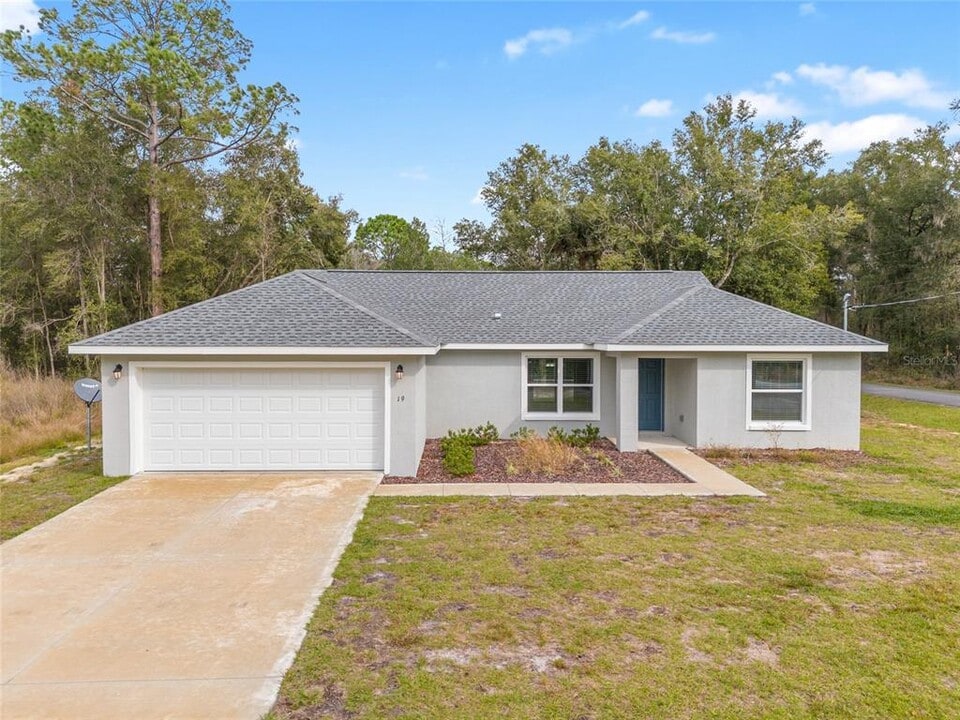 19 Locust Run Radial in Ocala, FL - Building Photo