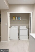 25287 Justice Dr in South Riding, VA - Building Photo - Building Photo