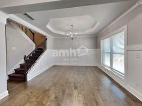 1081 Victoria Walk Ln in Dacula, GA - Building Photo - Building Photo