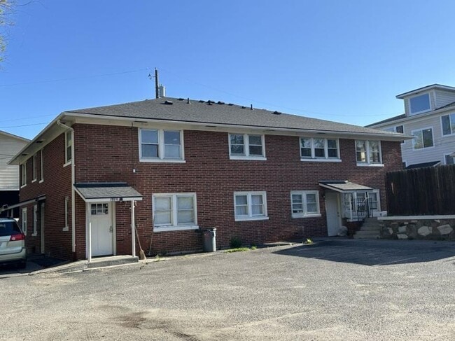 property at 1211 Broadwater Ave
