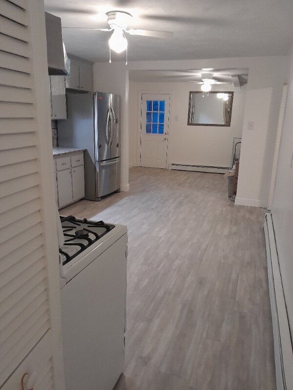 206 Paris St, Unit 2 in Boston, MA - Building Photo - Building Photo